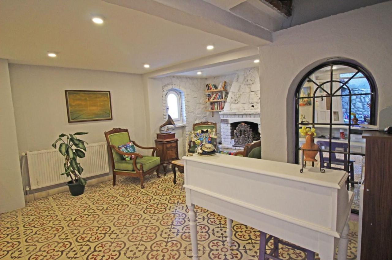 ホテルEflatun Konuk Evi チャナッカレ エクステリア 写真